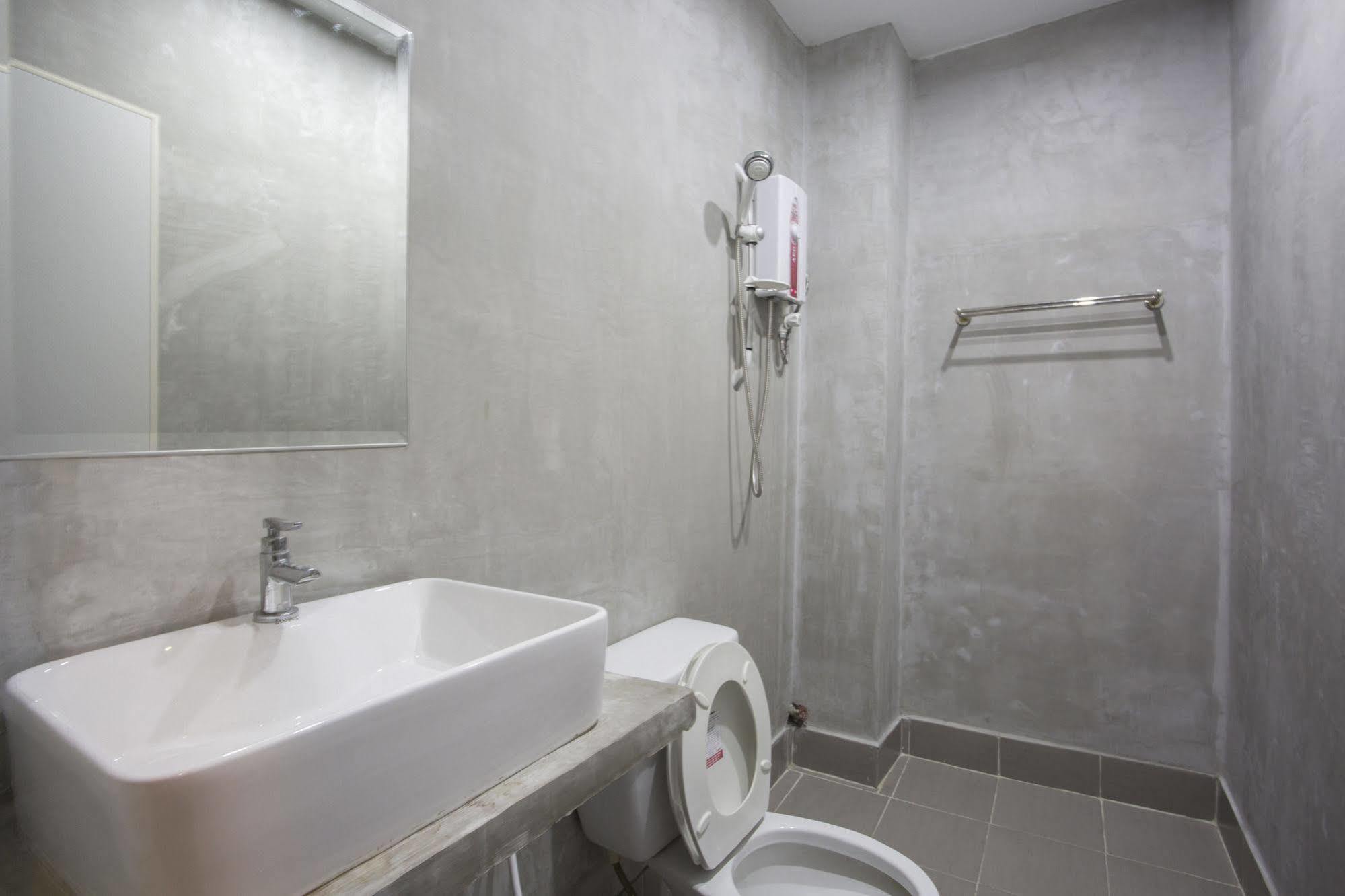 Rachana Hostel Phnom Penh Exterior photo